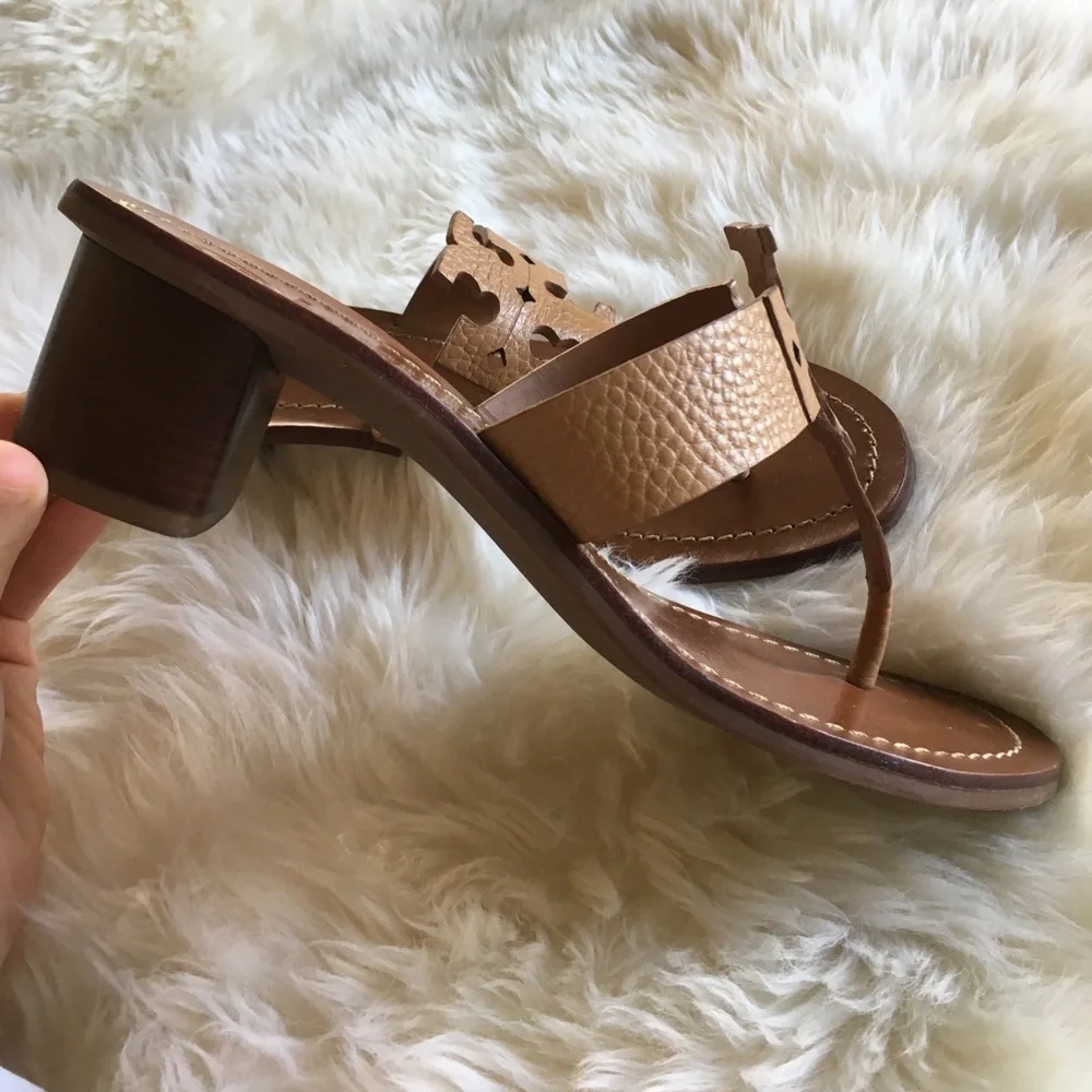 Tory Burch Tan Leather Logo Thong Sandal - Picture 3 of 8